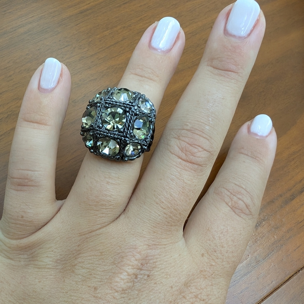 Express cocktail ring